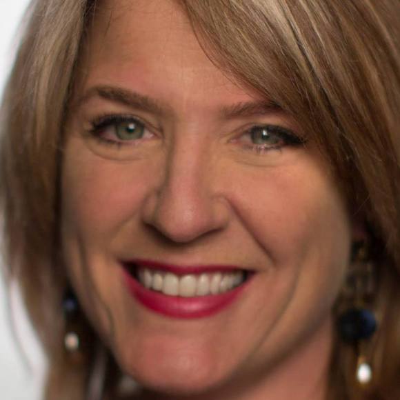 Meet your Posher, Beth - Picture 1 of 1